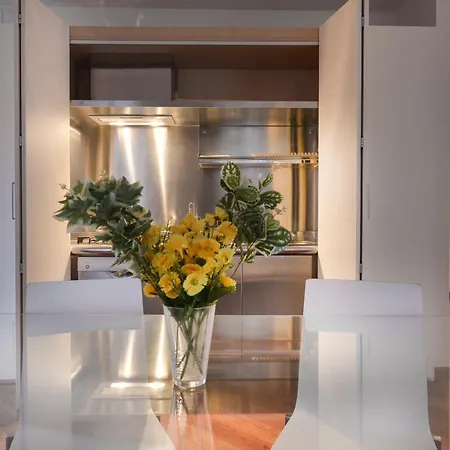 Ur-nest Moline Apartman